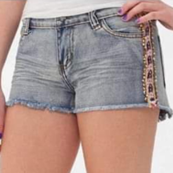 White Crow Denim Shorts with Tribal beading details 26 - Picture 1 of 12